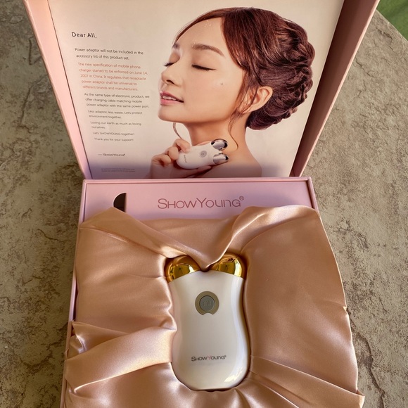 Show Young Other - SOLD!!! ShowYoung Skin Care Device White/Gold